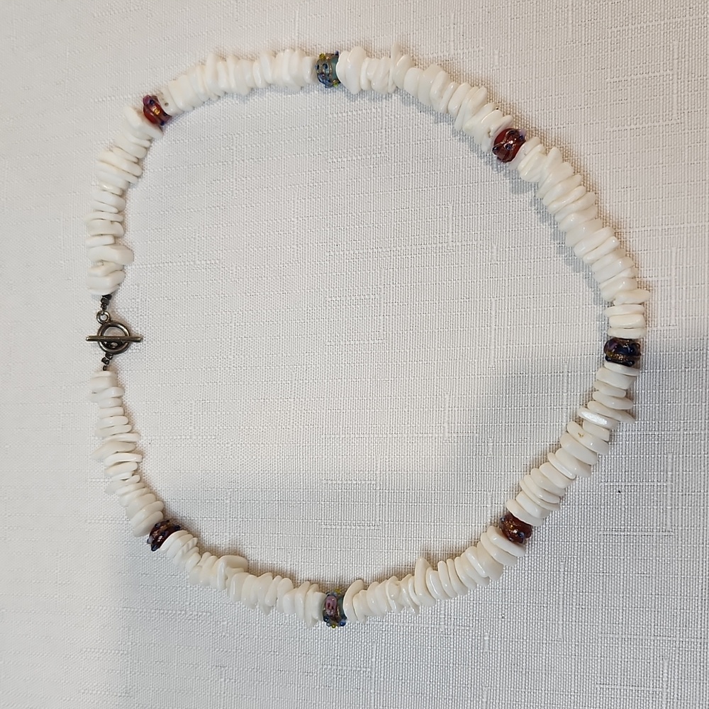 Puka Shell Chocker Necklace. Size 15""